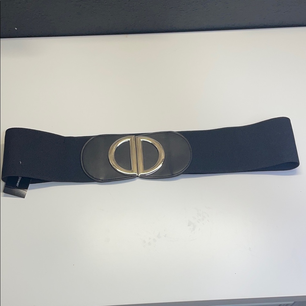 Ashley Stewart Black Belt with Gold Buckle‎